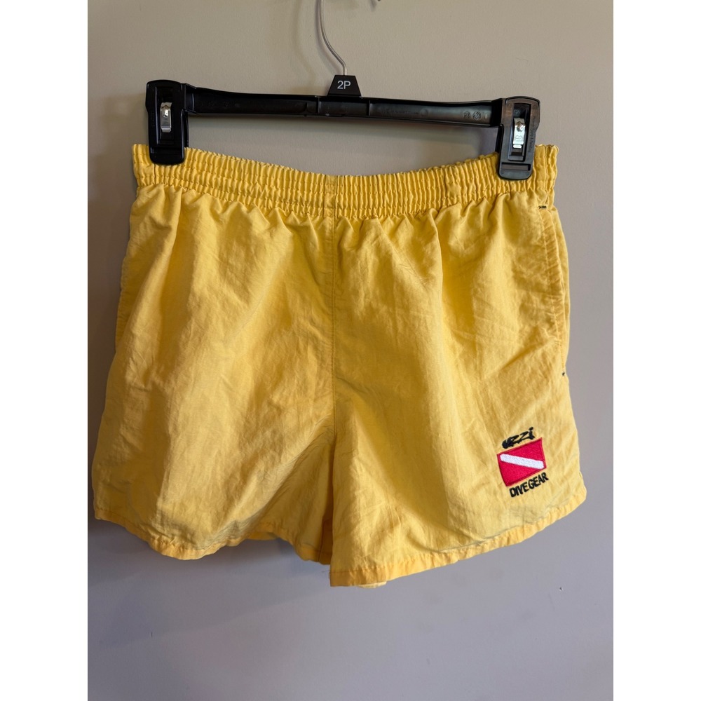 Uzzi Dive Gear Swim Trunks Shorts Men's Yellow Elastic Waist‎ Pockets